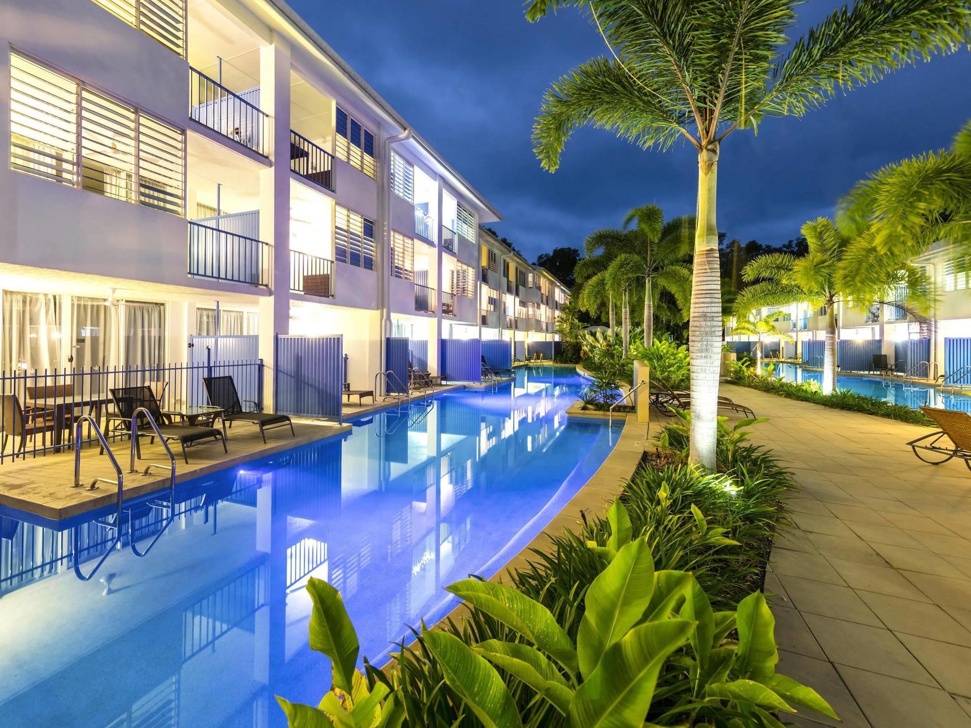 Silkari Lagoons Port Douglas Aparthotel Exterior photo